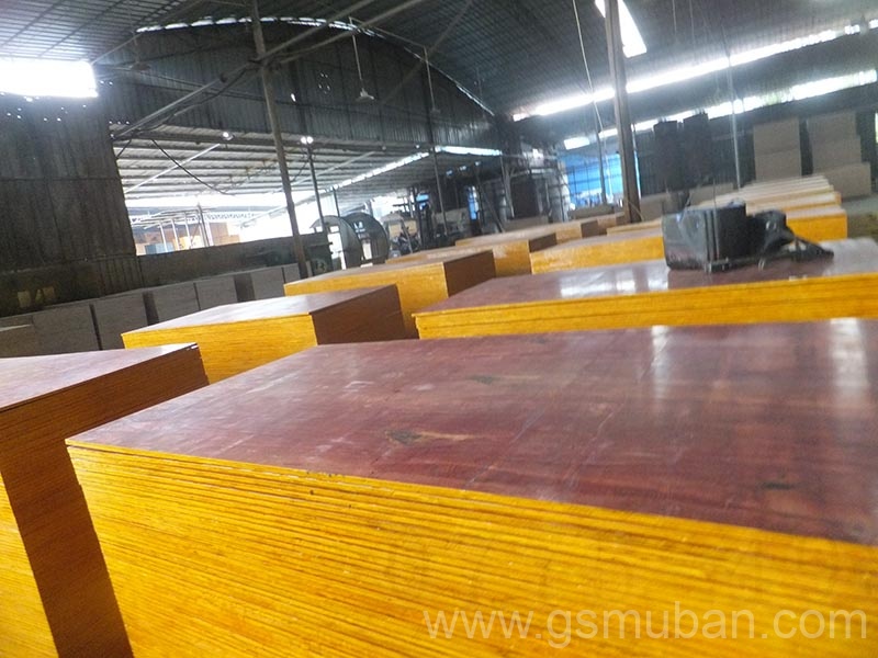 建筑模板一次成型與二次成型有什么區別？